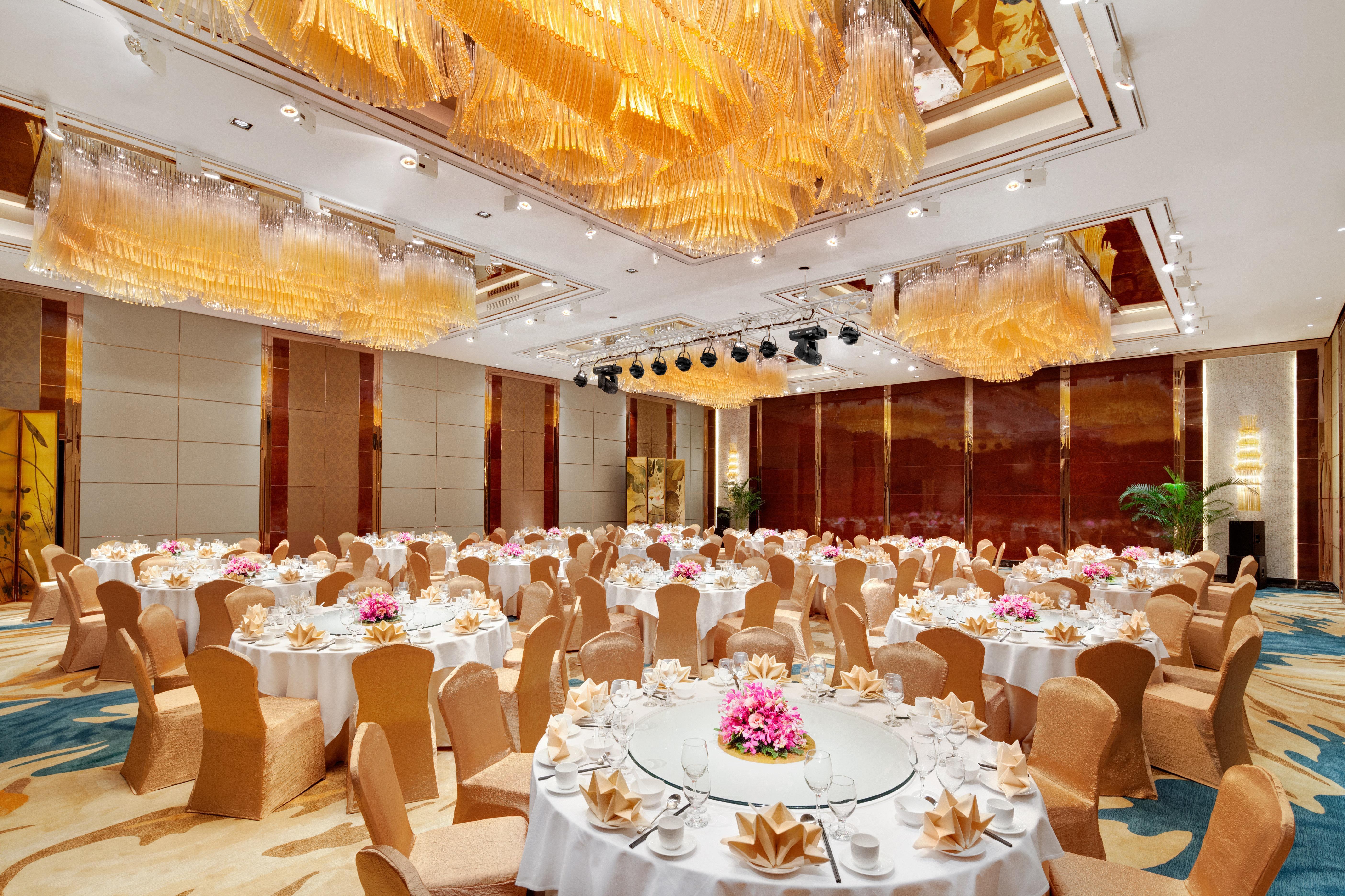 Crowne Plaza Sanya City Center By Ihg Exterior photo