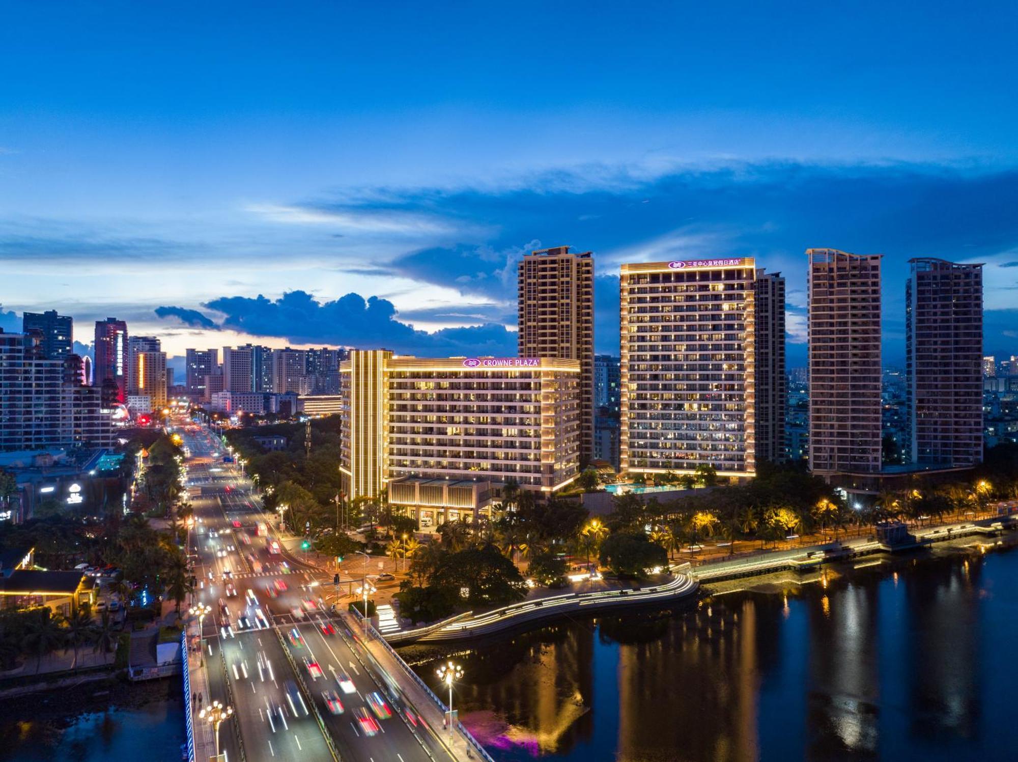 Crowne Plaza Sanya City Center By Ihg Exterior photo